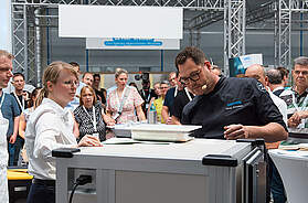 Highlight während der Hupfer Pop-up Expo – die neue Isobox Chicoo, im Feldtest genauso überzeugend wie vor Ort.
