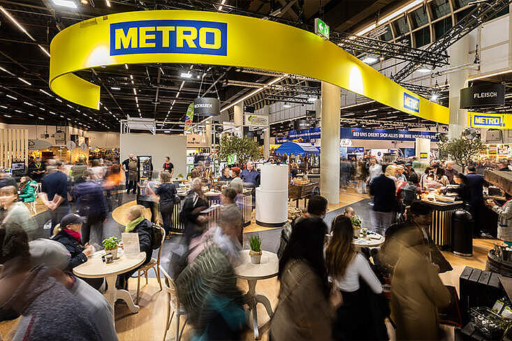 METRO Messestand auf der INTERNORGA mit Chefs Stage und Show-Cooking