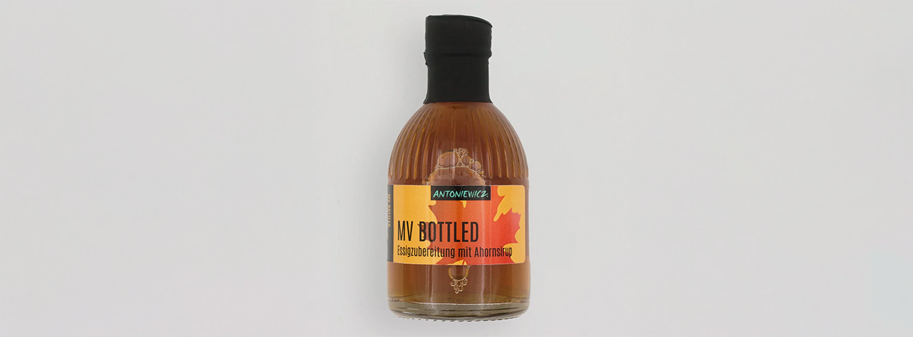 Ahorn-Essig „MV Bottled“ in Glasflasche, hergestellt auf Basis von Ahornsirup