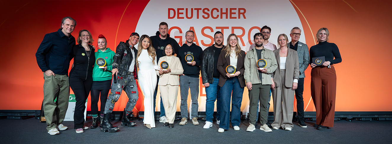 Die Finalistinnen und Finalisten des Deutschen Gastro-Gründerpreises 2026 auf der INTERNORGA in Hamburg.